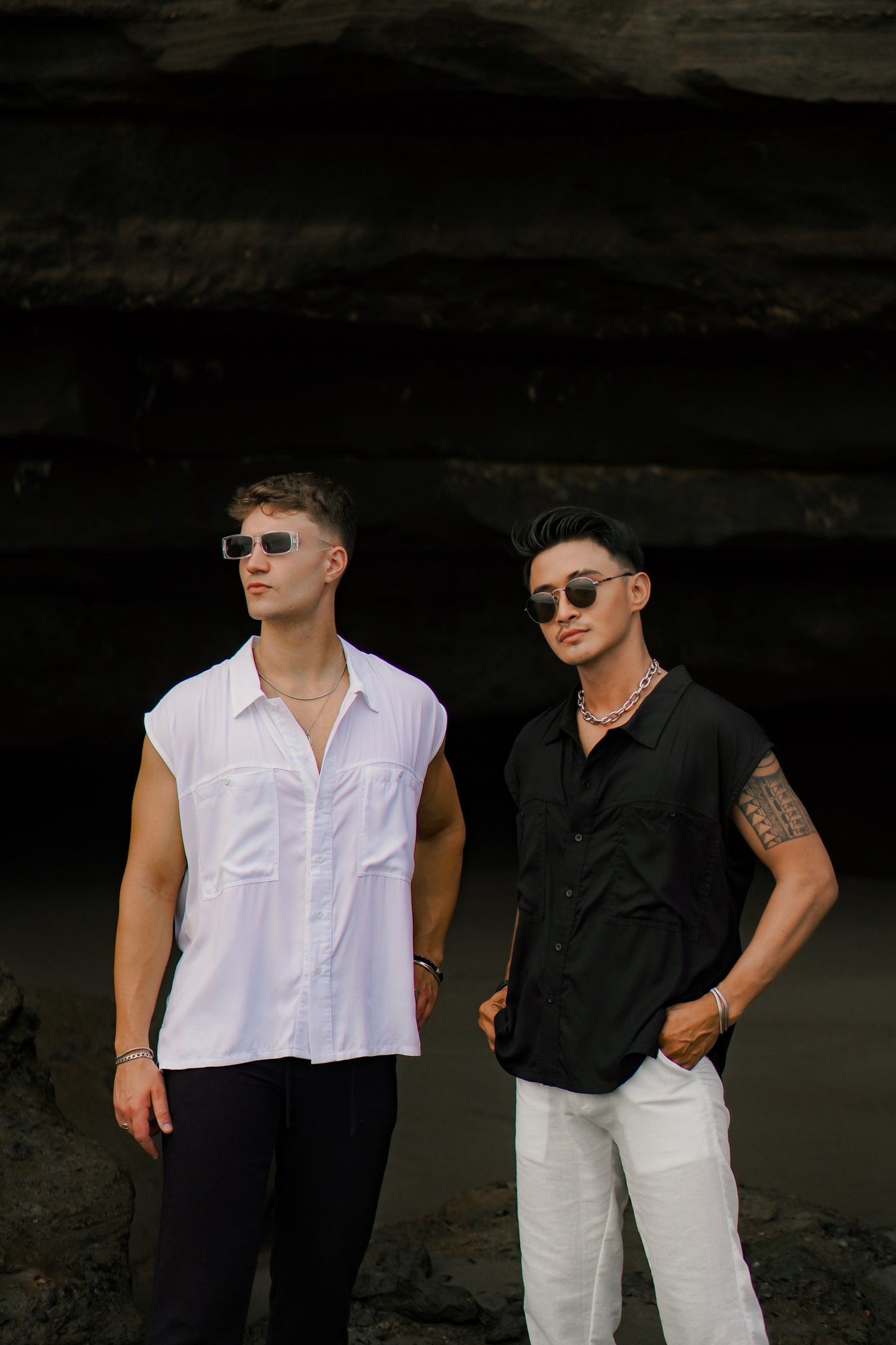 Jhony Sleeveless Shirt