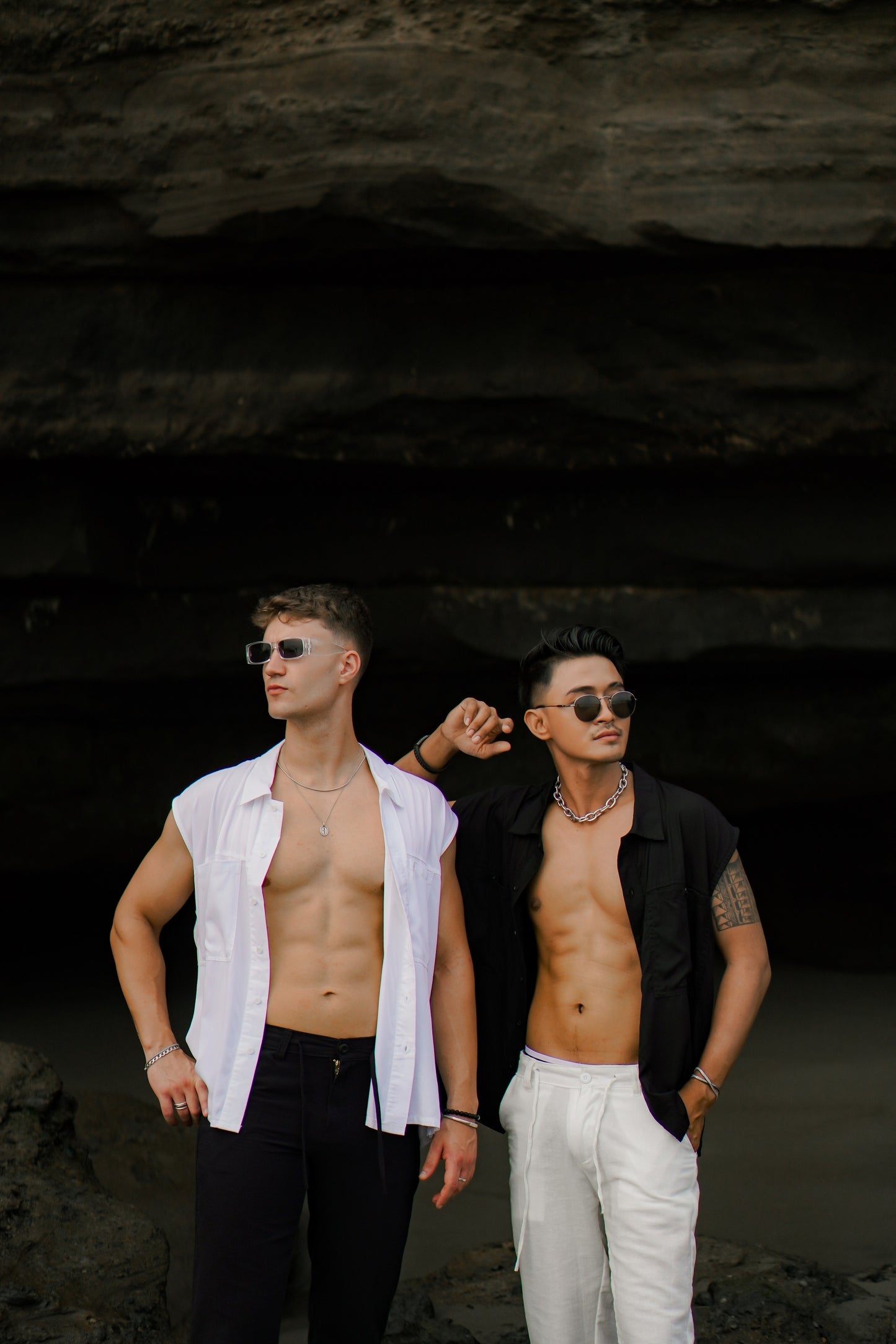 Jhony Sleeveless Shirt