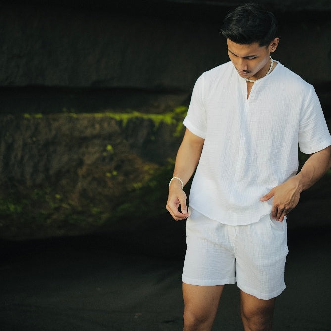 BEACHWELL Celana Pendek Pria Putih Polos - Rosalia Series - Model Loose Celana Pantai Putih Pria