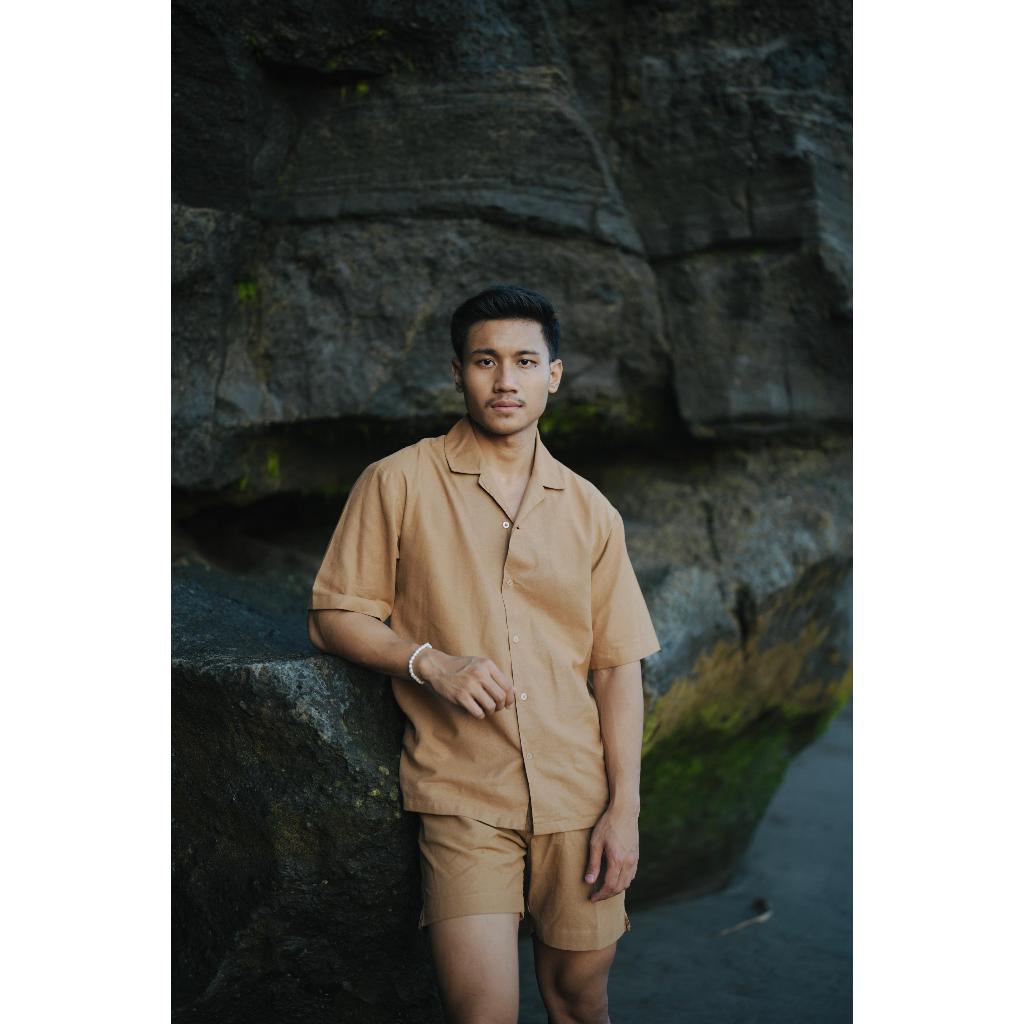 BEACHWELL SATU SET LINEN PRIA CELANA PENDEK + BAJU KEMEJA - LINEN MARCO SERIES