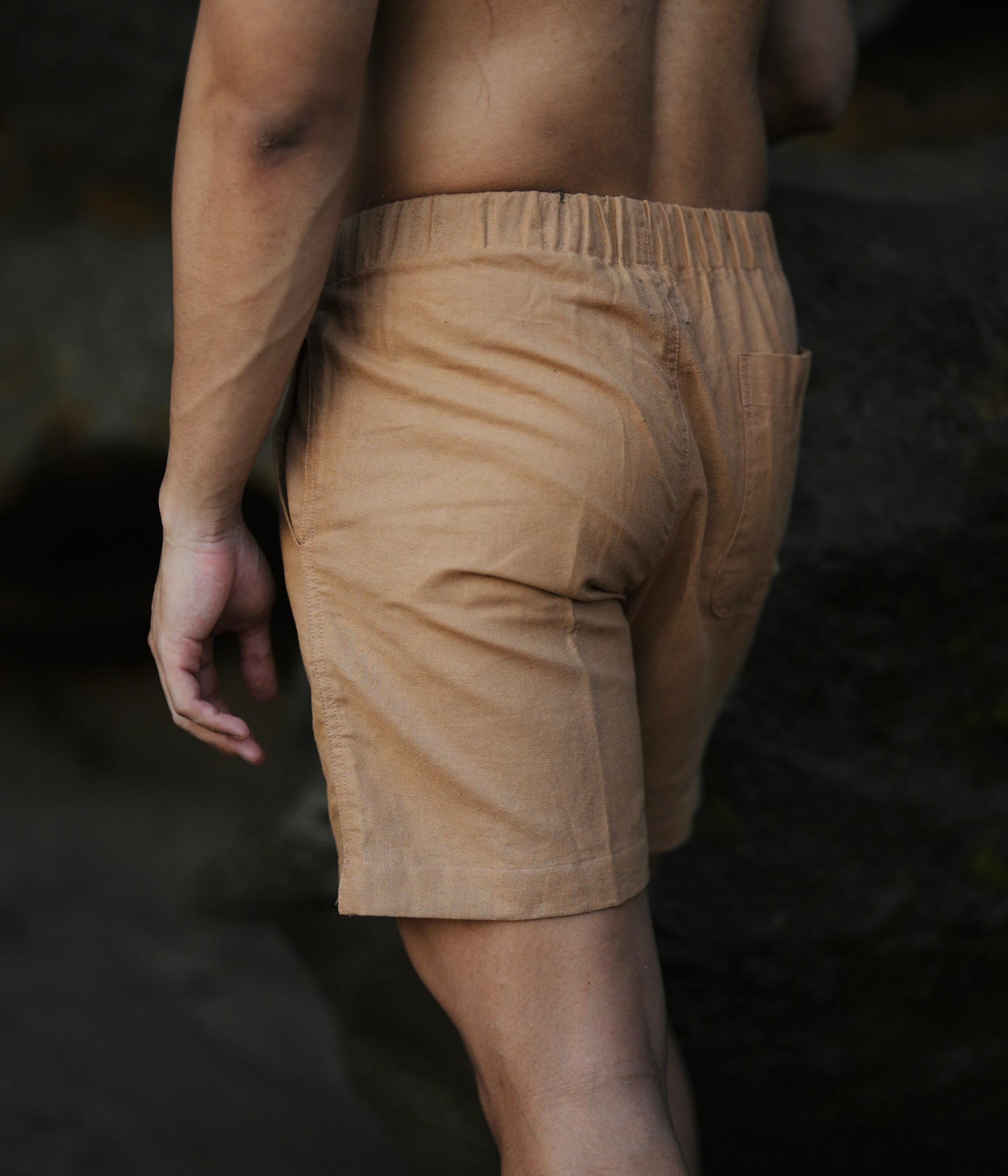 Celana Pendek Marco Linen Rami - Hitam