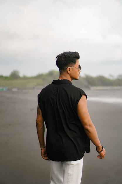 Kemeja Tanpa Lengan Jhony - Putih