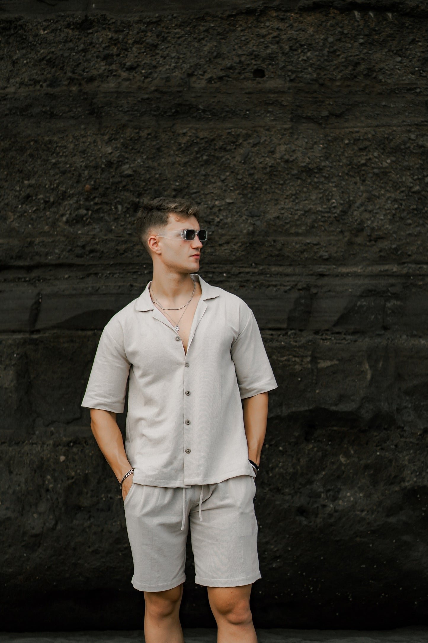 Kemeja Sakala Semi Oversized - Broken White