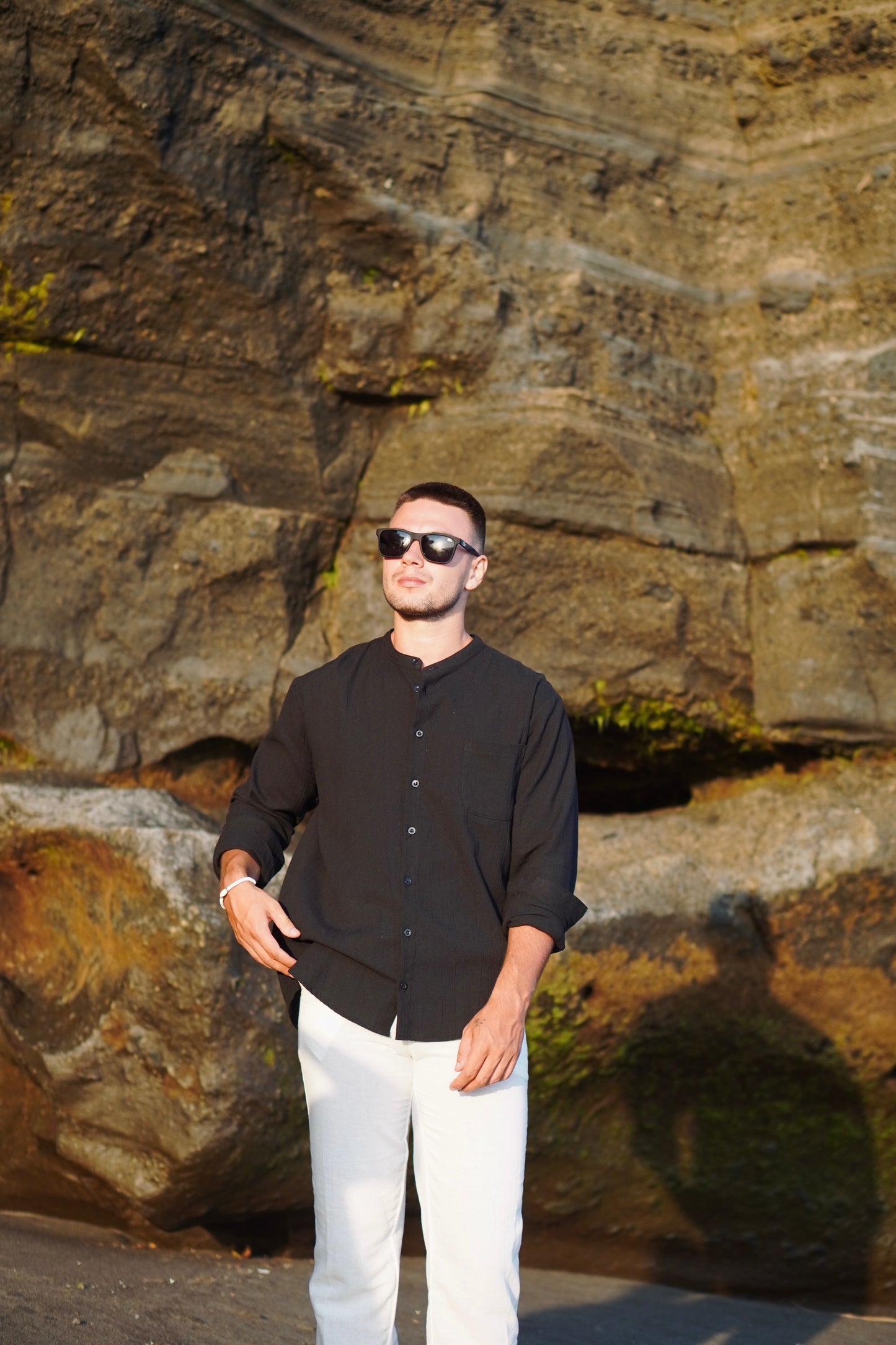 Kemeja Lengan Panjang Crinkle Linen Fidji - Putih Rusak