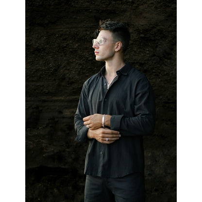 BEACHWELL Kemeja Pria Lengan Panjang Linen Krinkel Hitam Black - Kemeja Luca Series Hitam Black