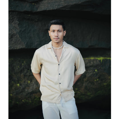 BEACHWELL Kemeja Pria Rayon Twill Polos COD - Kemeja Bowling Lengan Pendek Warna Putih, Cream, Hitam